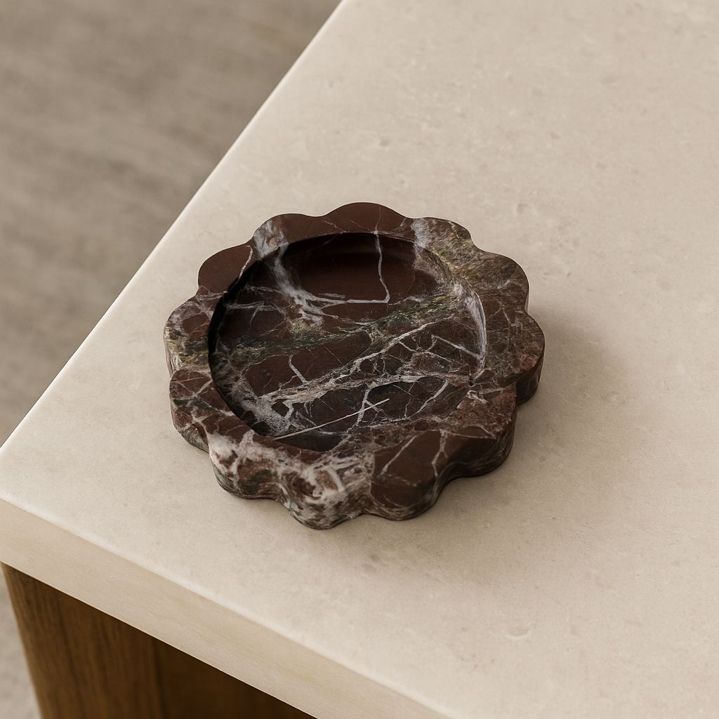 Rosso Levanto Scalloped Round Dish