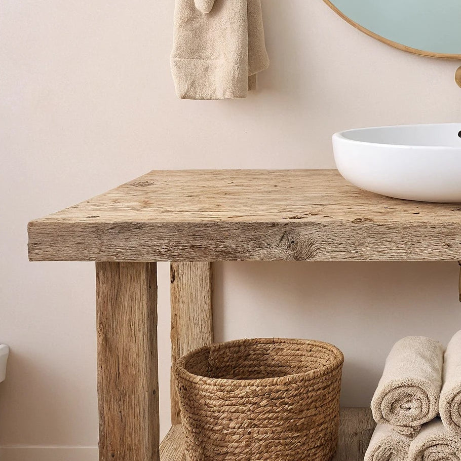 Rustikaler Badezimmer-Waschtisch mit Einzel- oder Doppelwaschbecken – schmales Live Edge-Holz