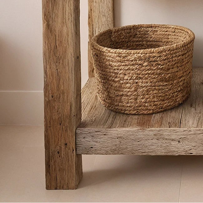 Rustikaler Badezimmer-Waschtisch mit Einzel- oder Doppelwaschbecken – schmales Live Edge-Holz