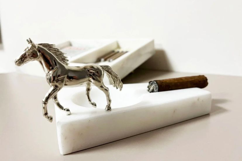 White Marble Cigar Ashtray with Silver Horse – handcrafted natural white marble, view 3