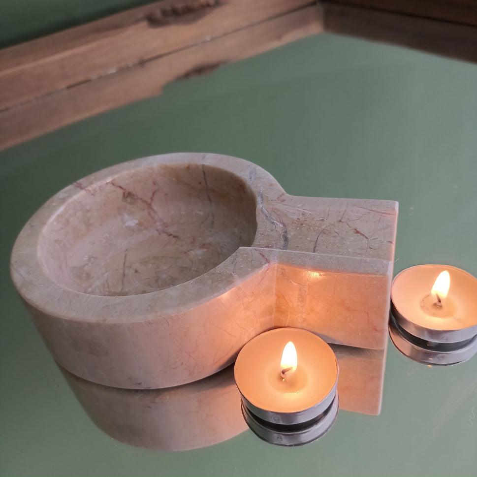 Cream Marble Keyhole Cigar Ashtray