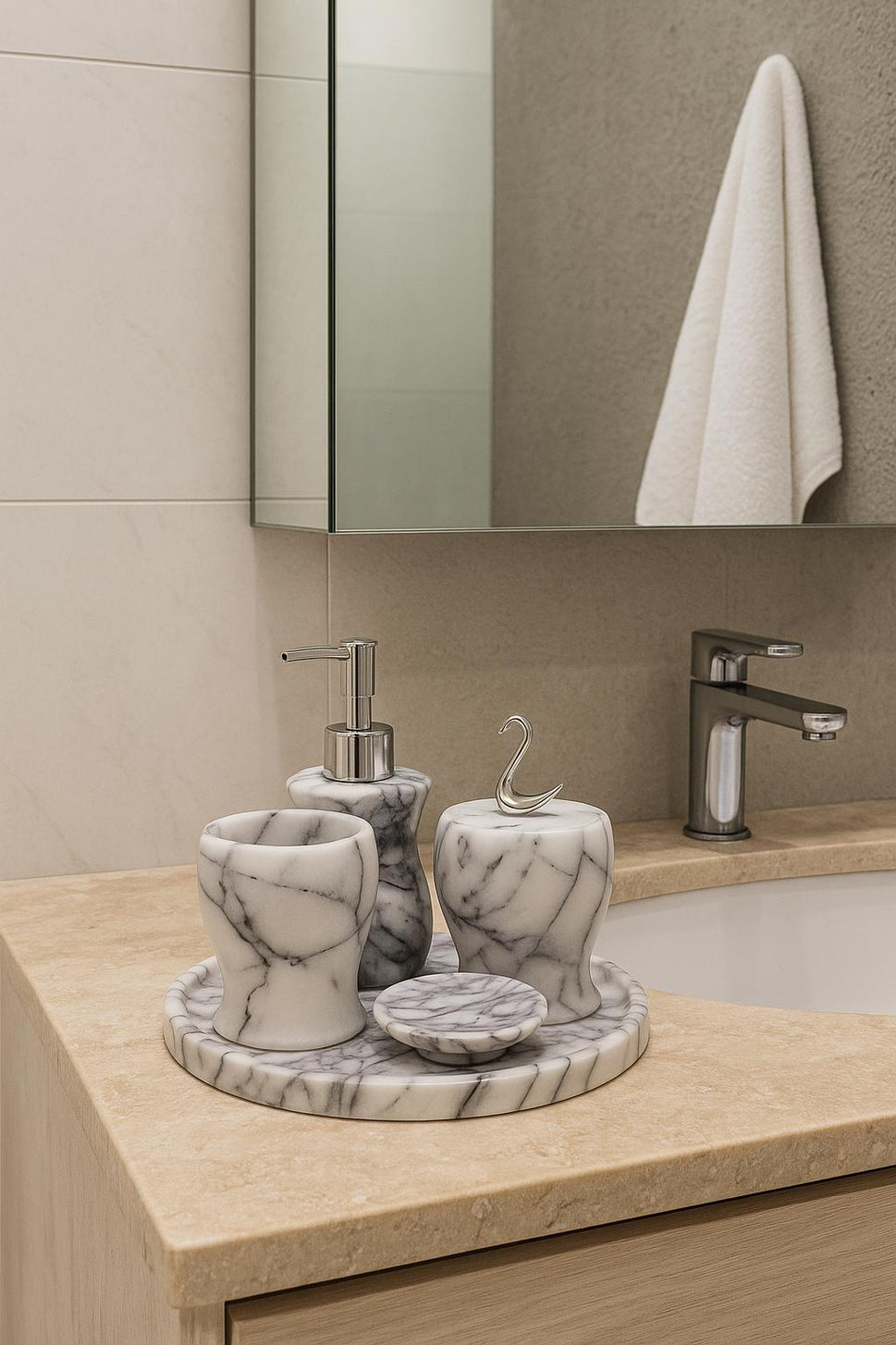 Calacatta Viola Marble Bathroom Set with Round Tray