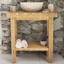 Zeige Bild Rustikales Badezimmer-Waschbecken - Maßgefertigtes, schmales Bauernhaus-Waschbecken aus Holz mit natürlicher Kante  3